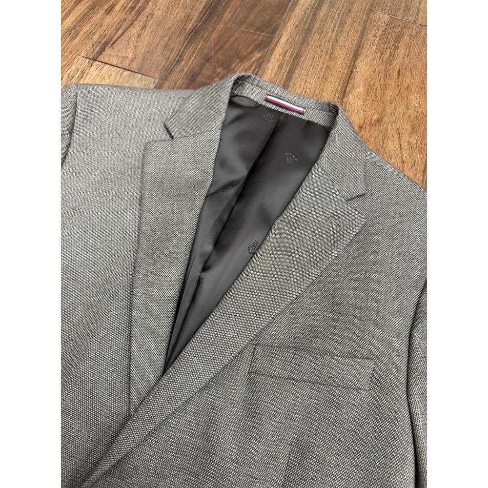 Tommy Hilfiger Sports Coat Jacket Trim Fit Size 46R Brown Tan - Picture 2 of 8
